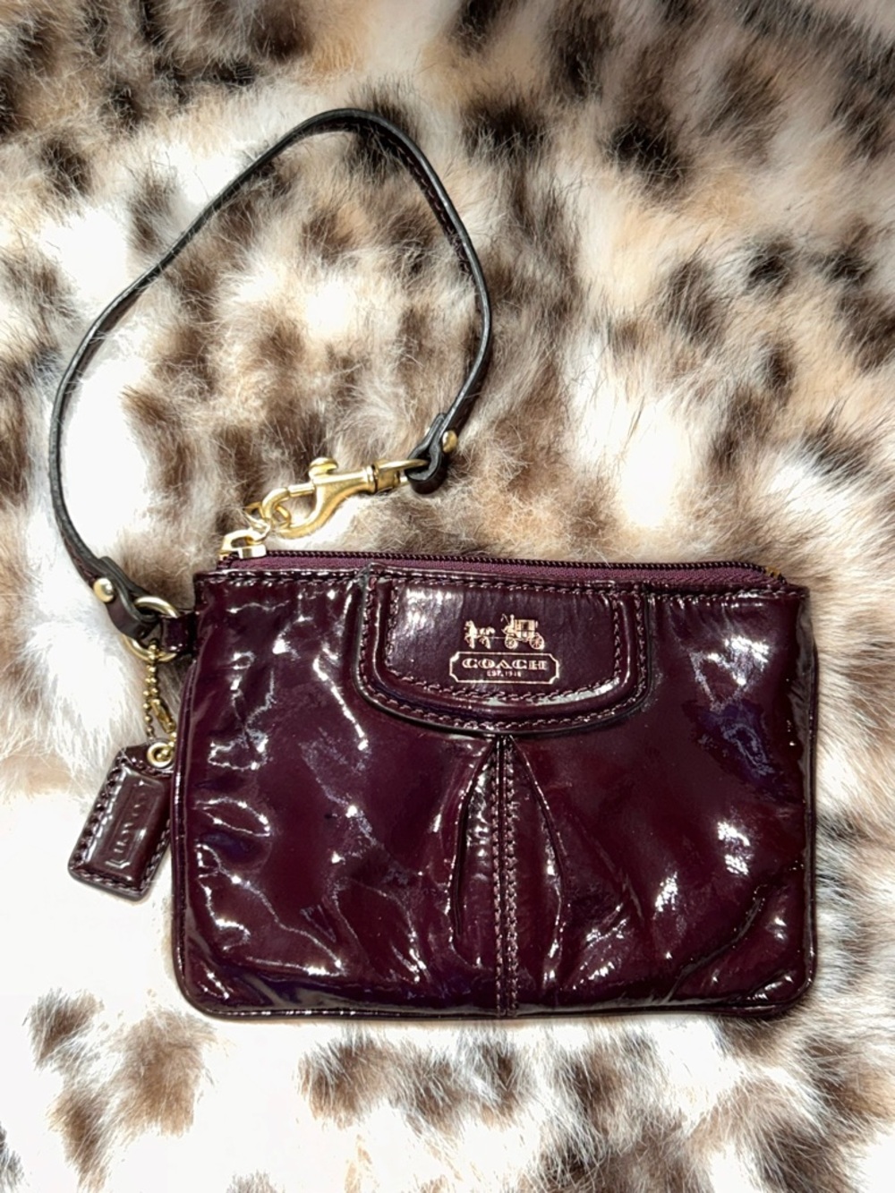 Coach Y2K Wristlet in Plum Shiny Patent Leather - Picture 3 of 11